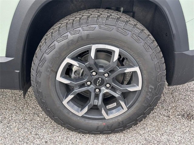 2026 Chevrolet Equinox ACTIV photo 4