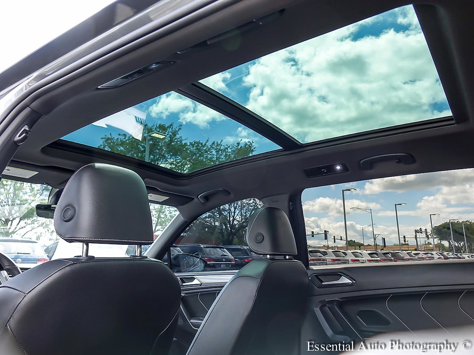 2024 VOLKSWAGEN TIGUAN - Image 12