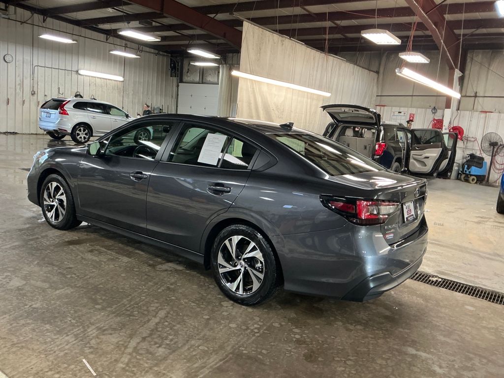 2025 Subaru Legacy Premium photo 3
