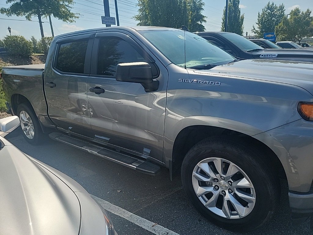 2020 Chevrolet Silverado 1500 Custom photo 3