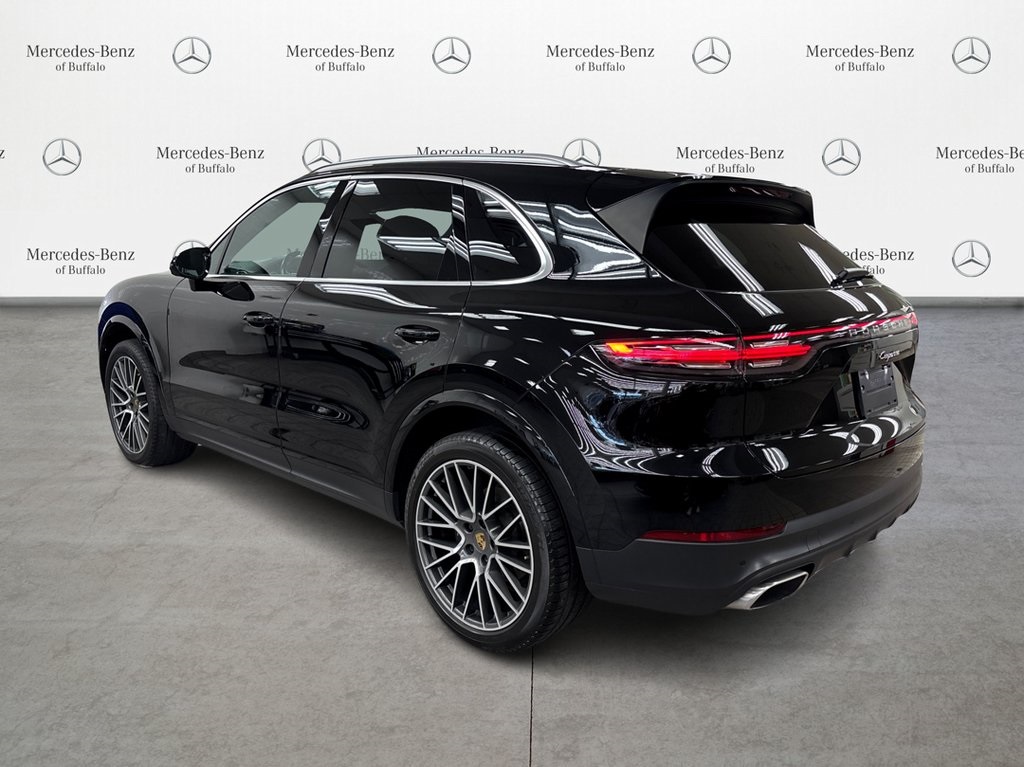 2019 Porsche Cayenne Base photo 3
