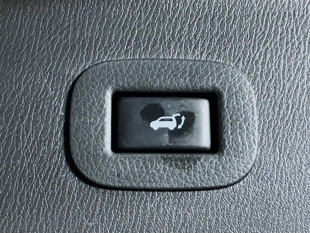2015 Infiniti QX80 photo 29
