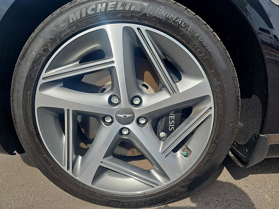 2023 Genesis G80 2.5T Sport Prestige photo 9