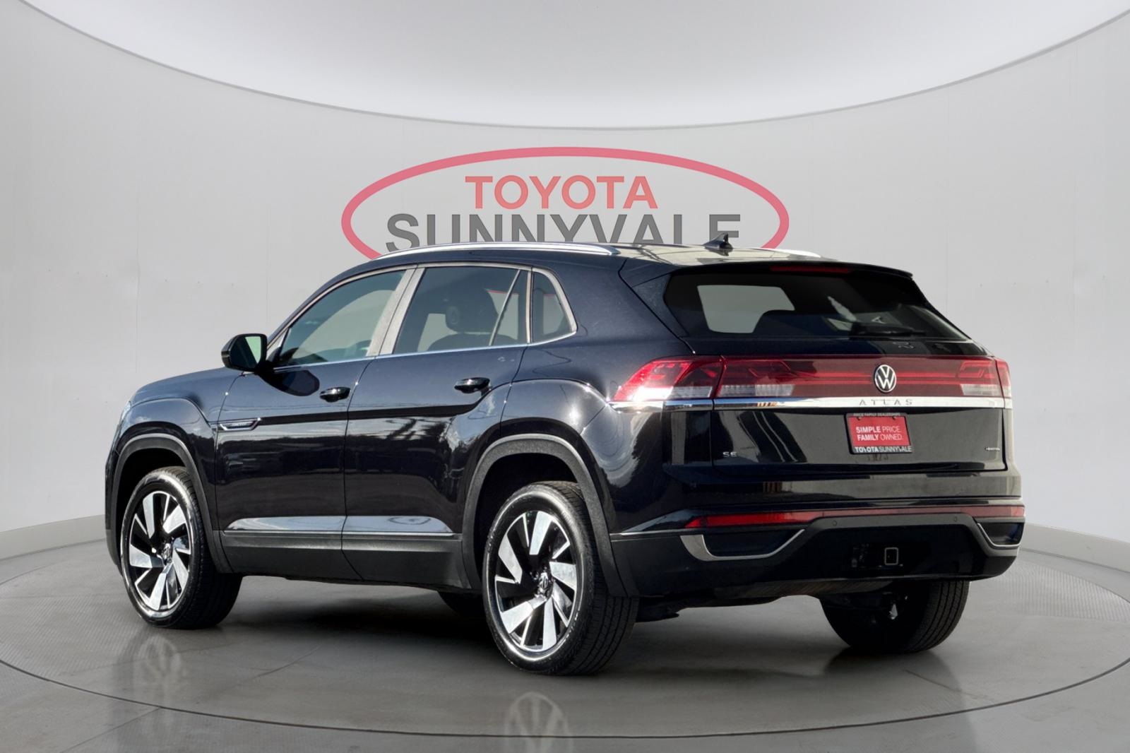 2024 Volkswagen Atlas Cross Sport SE Technology photo 4