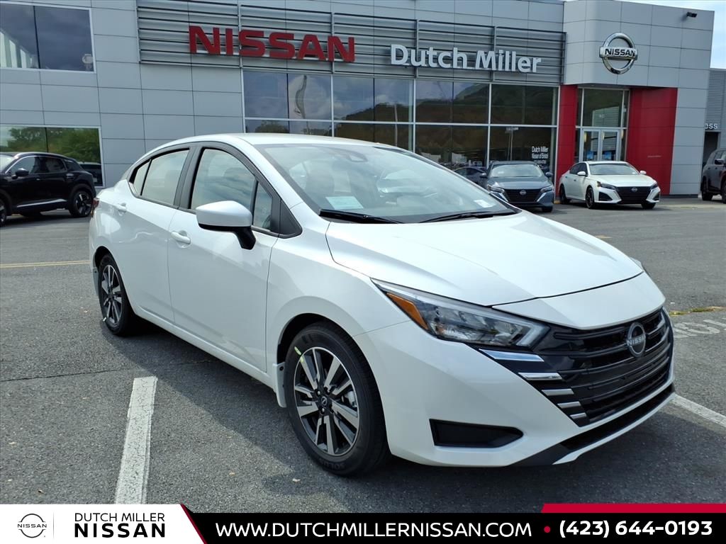 2025 Nissan Versa SV's photo