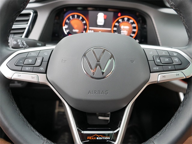 2024 Volkswagen Atlas Peak Edition SEL photo 25