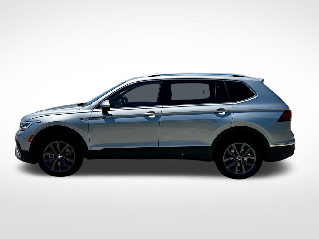 2022 Volkswagen Tiguan SE photo 4