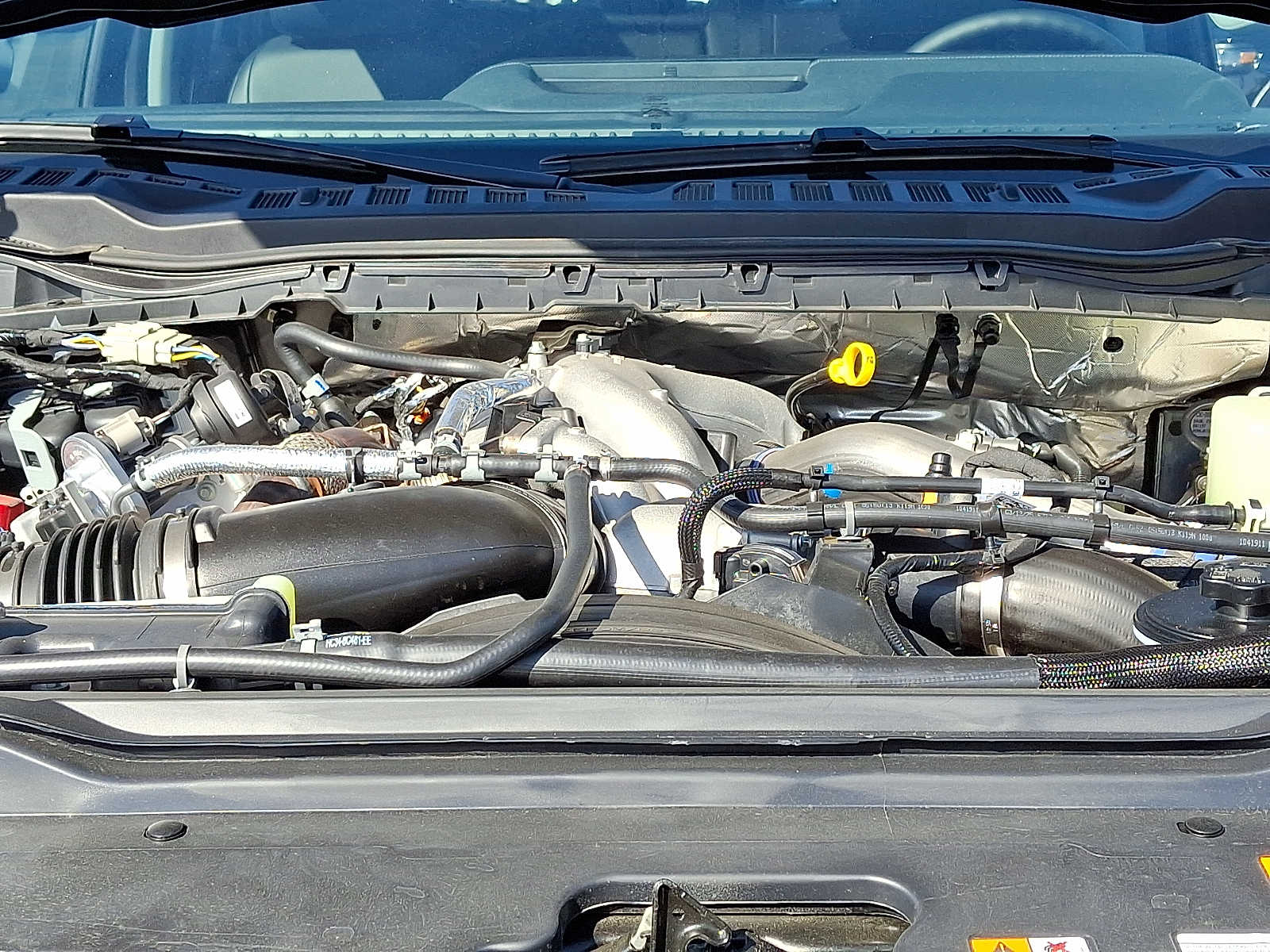 2025 Ford F-450 Lariat photo 27