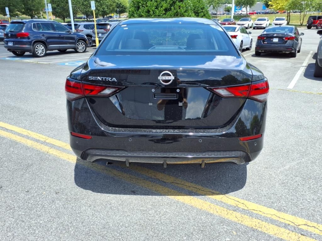 2025 Nissan Sentra S photo 4