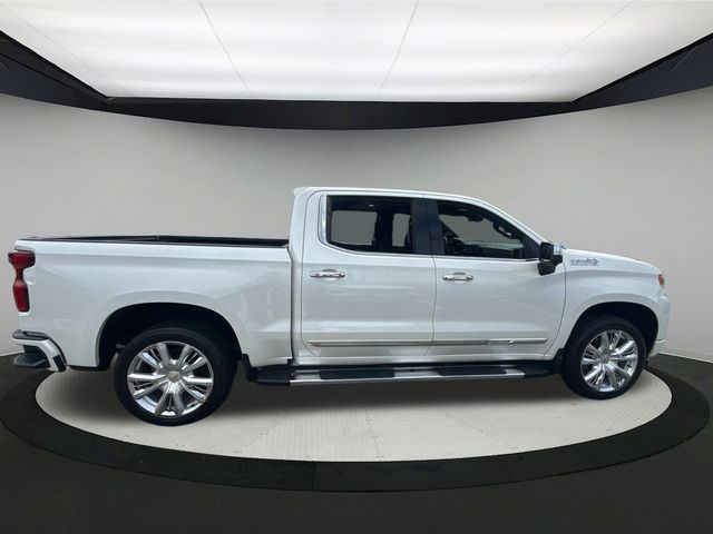 2023 Chevrolet Silverado 1500 High Country photo 3