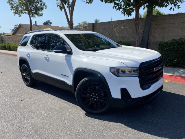 2021 GMC Acadia SLT