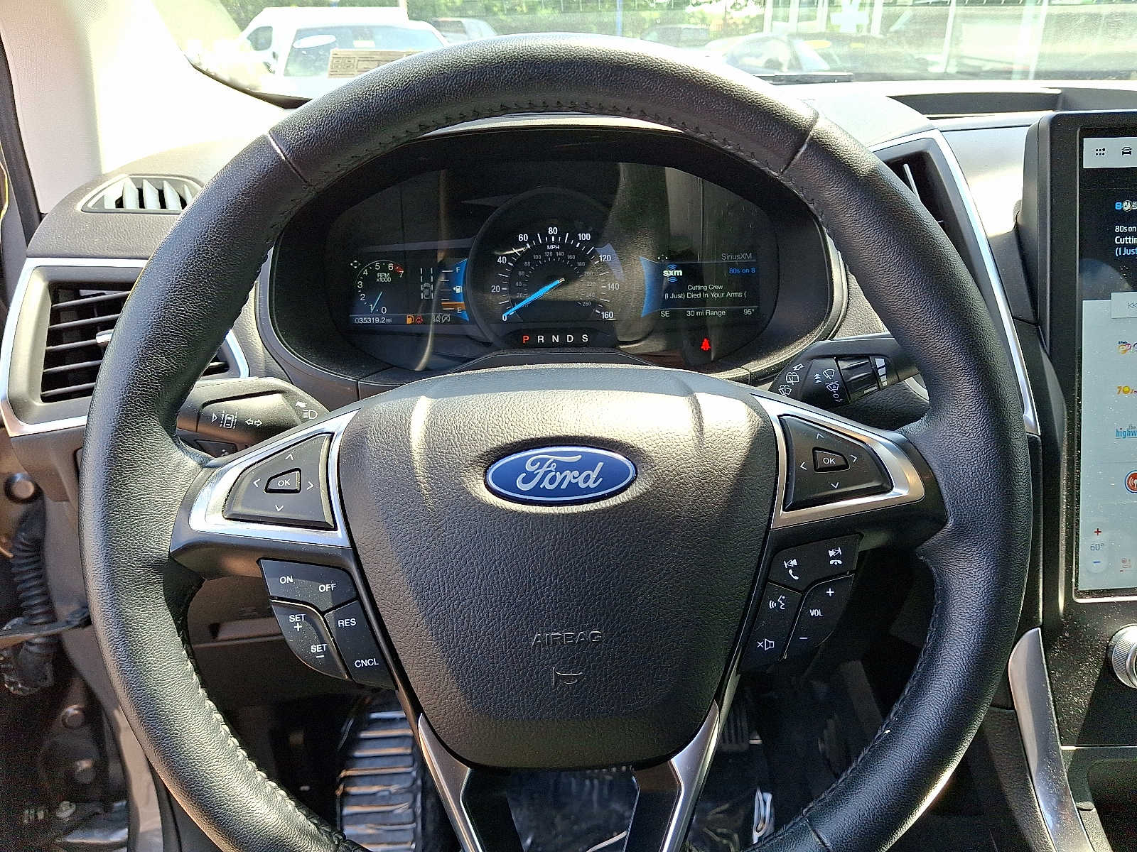 2024 Ford Edge Titanium photo 18