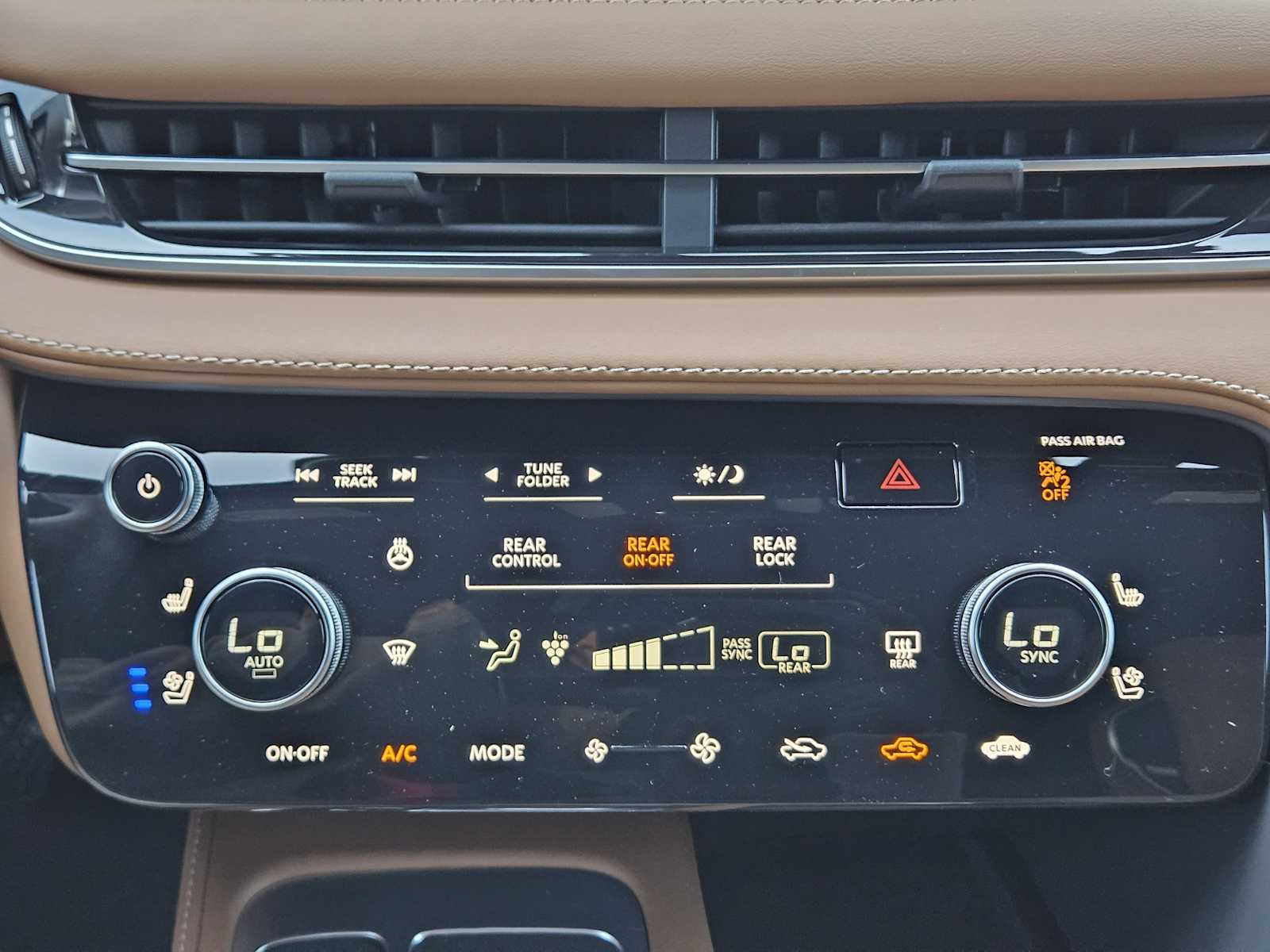 2026 Infiniti QX60 Autograph photo 9