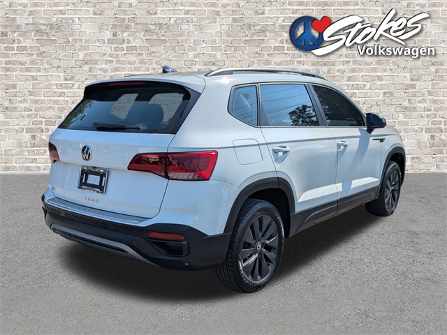 2024 Volkswagen Taos S photo 4