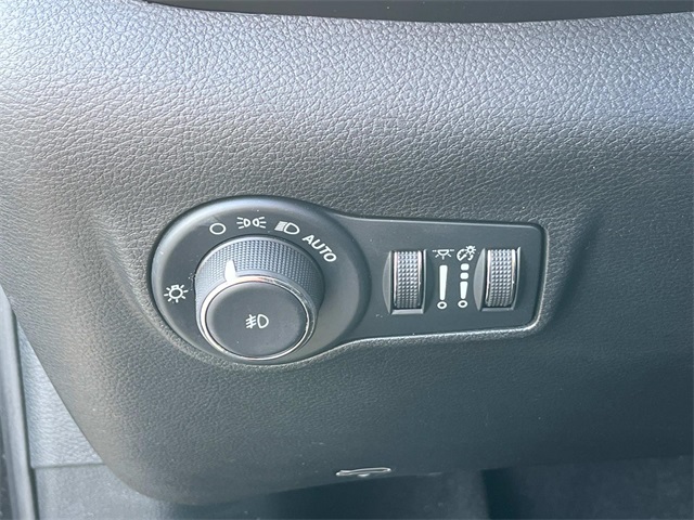 2024 Jeep Compass Latitude photo 26