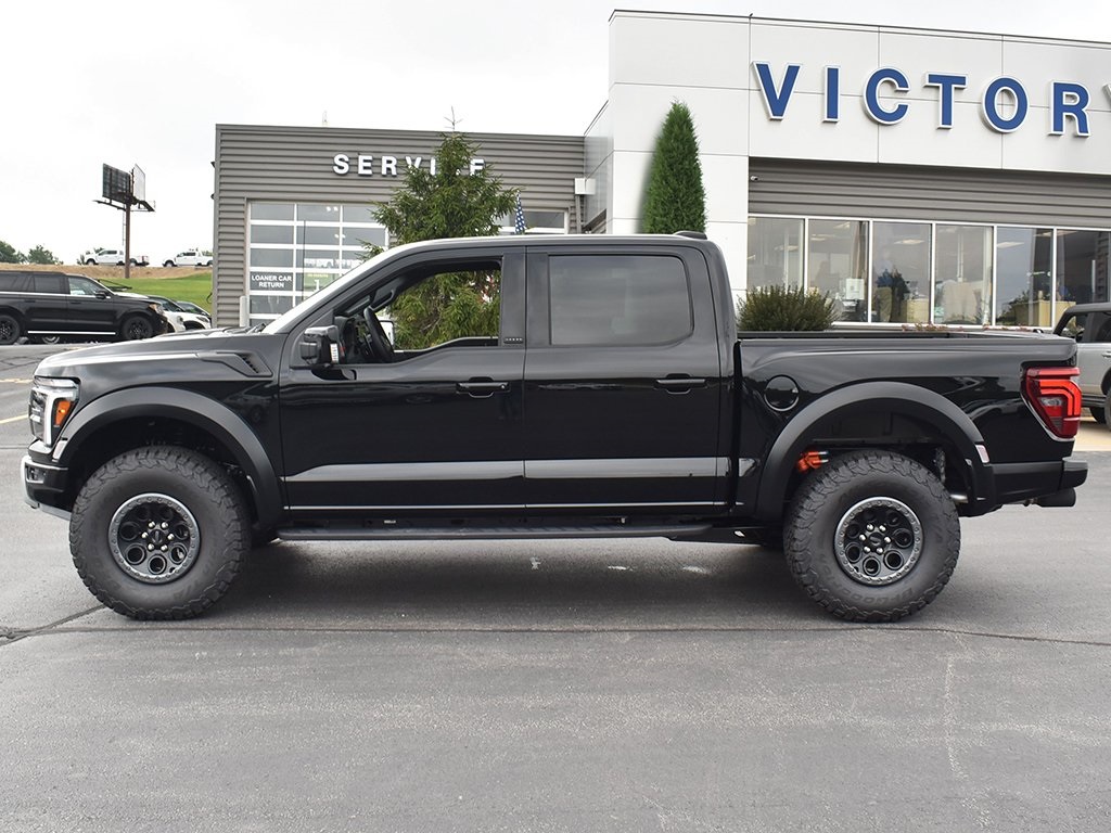 2025 Ford F-150 Raptor photo 2