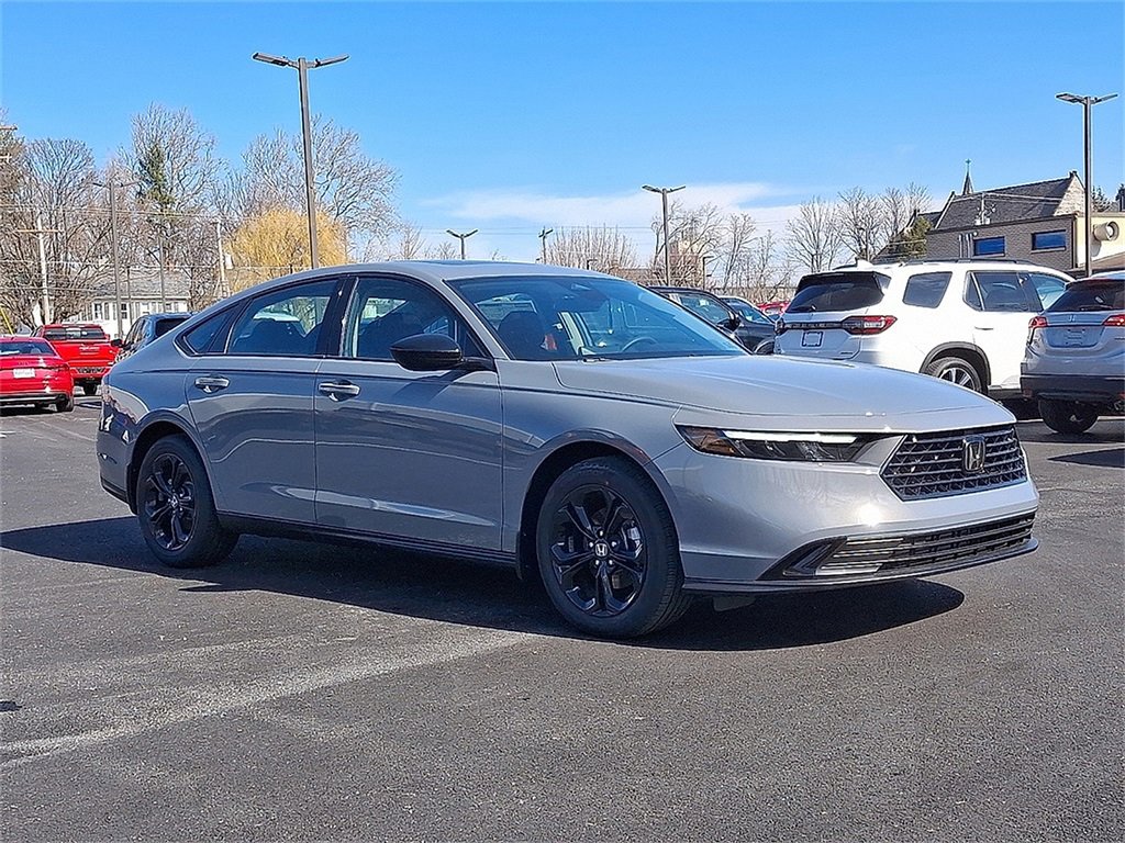 2025 Honda Accord SE photo 2