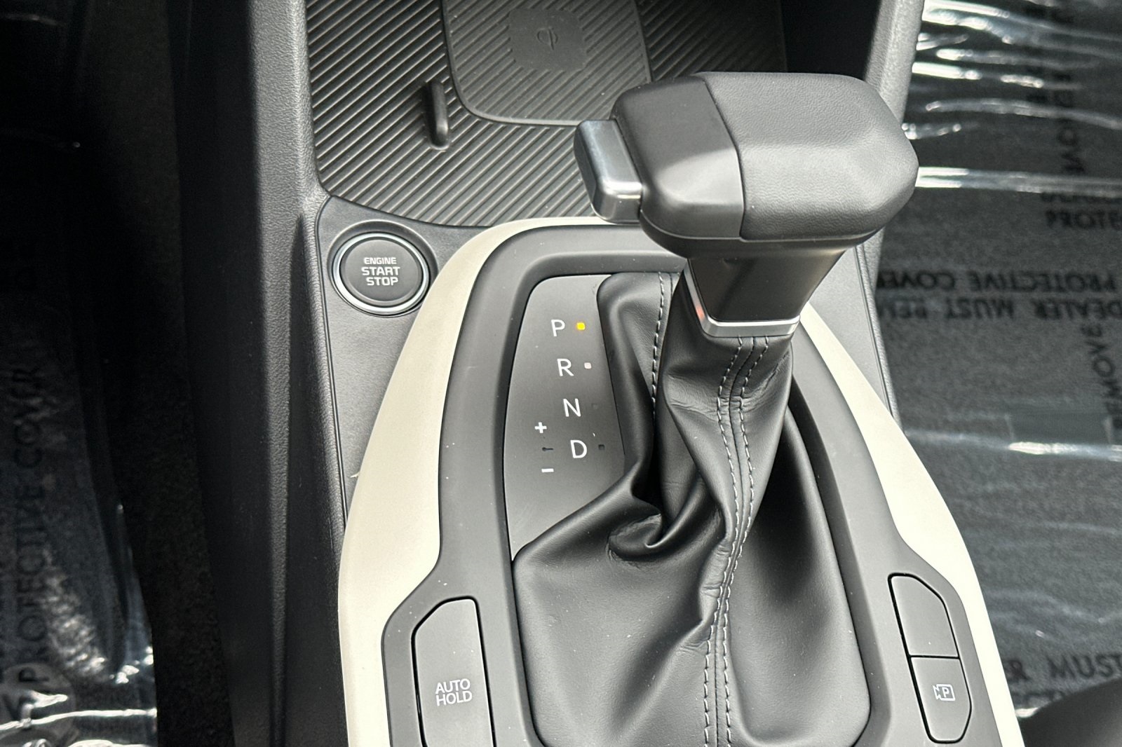 2025 Kia K4 GT-Line photo 16