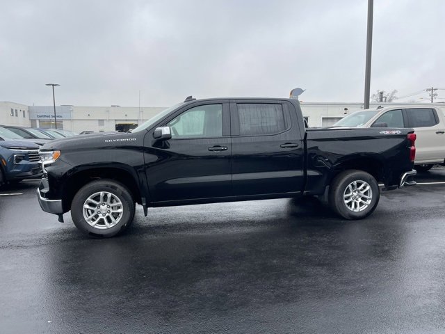 2026 Chevrolet Silverado 1500 LT photo 2