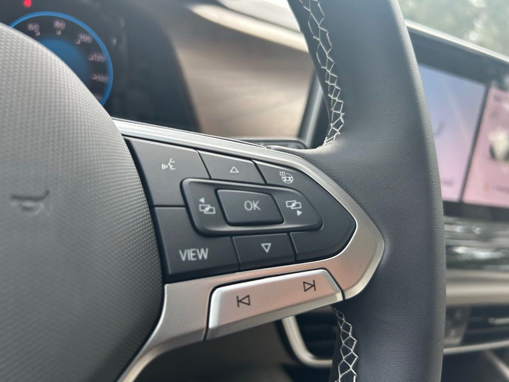 2026 Volkswagen Atlas SE Technology photo 11