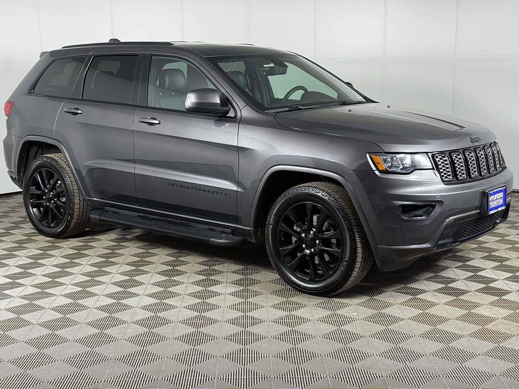 Used 2018 Jeep Grand Cherokee Altitude with VIN 1C4RJFAG0JC318560 for sale in Ewing Township, NJ