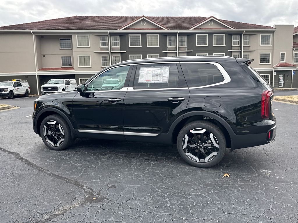 2025 Kia Telluride S photo 3