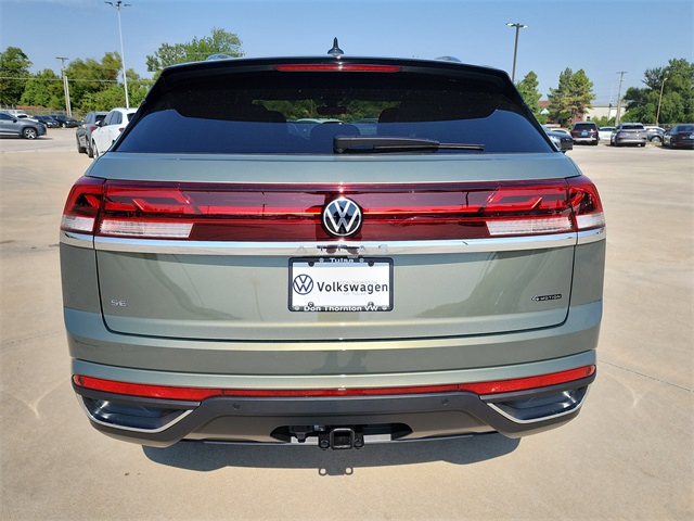 2026 Volkswagen Atlas Cross Sport SE Technology photo 2