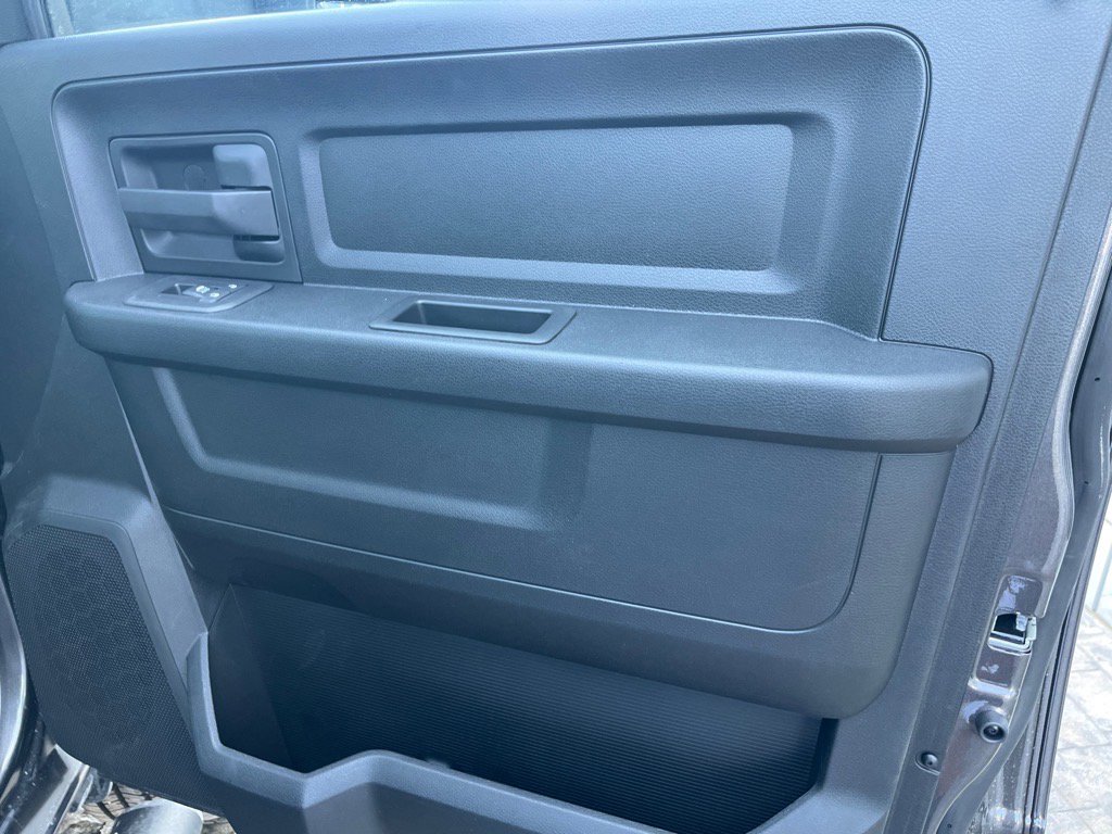 2026 Ram 2500 Tradesman photo 17