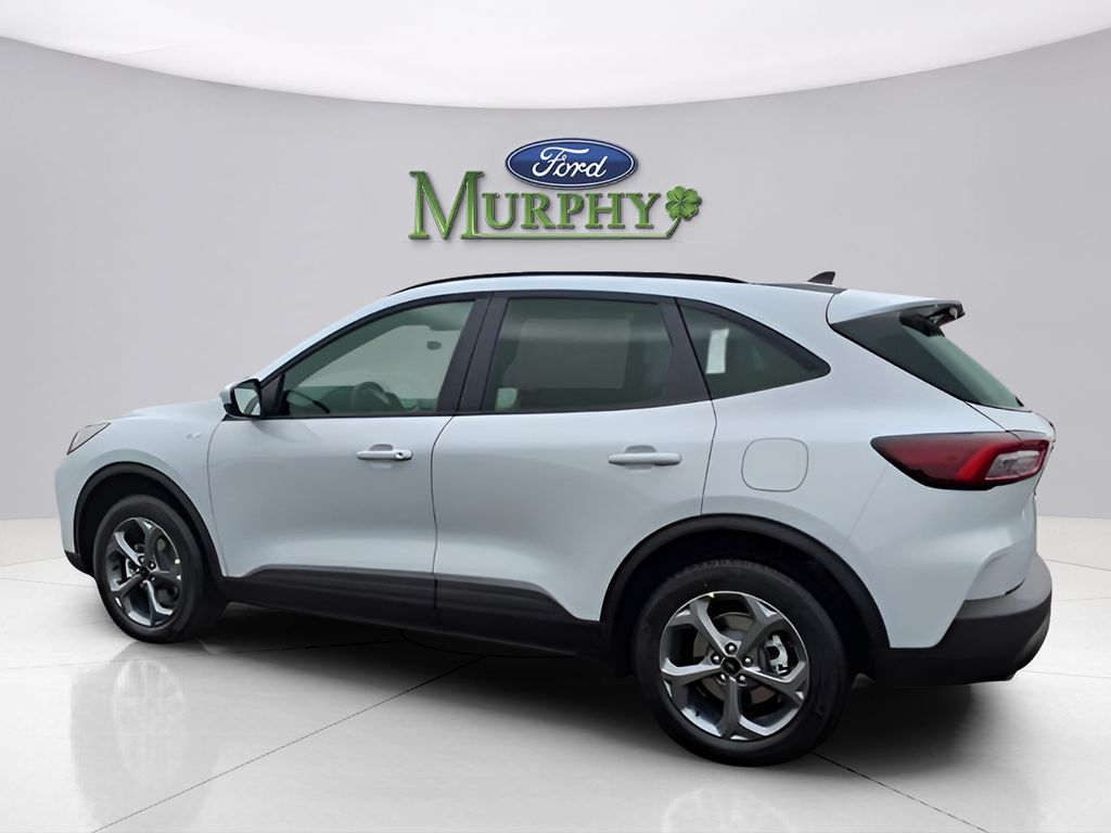 2025 Ford Escape Hybrid ST-Line Select photo 2