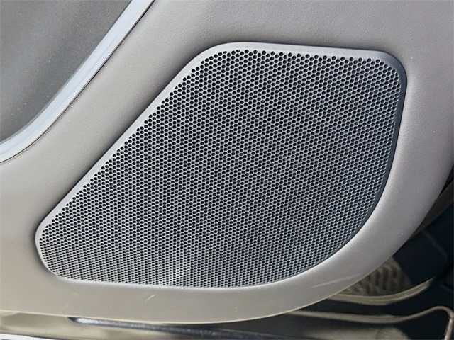 2025 Land Rover Range Rover SE photo 19