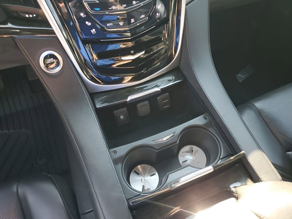 2020 Cadillac Escalade Platinum photo 40