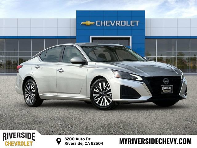 2023 Nissan Altima SV