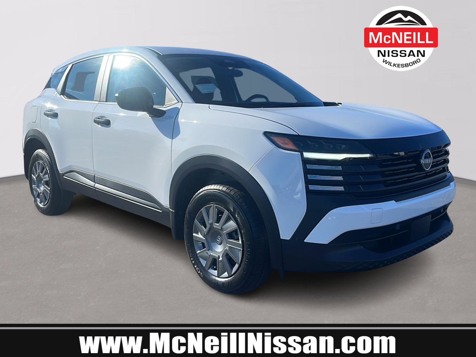 2026 Nissan KICKS S's photo