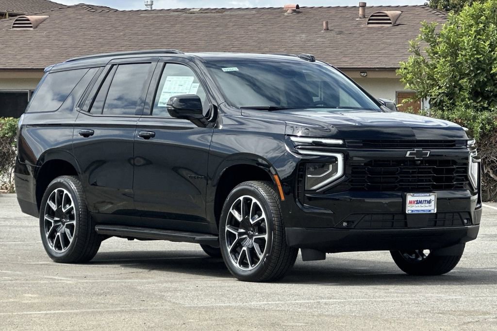 2025 Chevrolet Tahoe RST photo 2