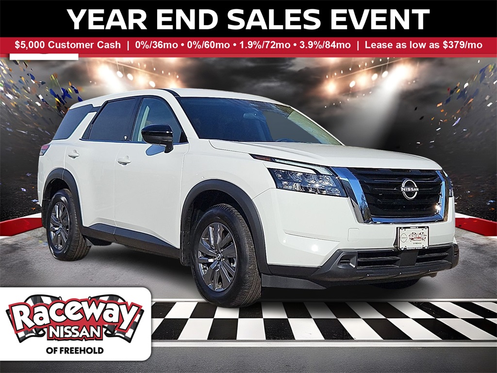 2025 Nissan Pathfinder S's photo