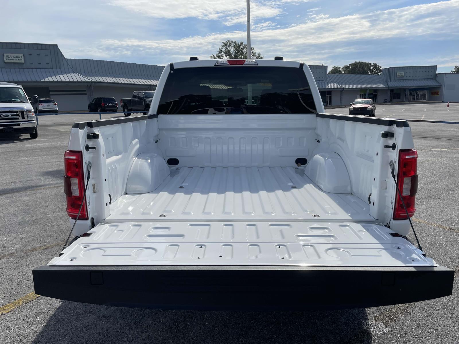 2023 Ford F-150 XL photo 10