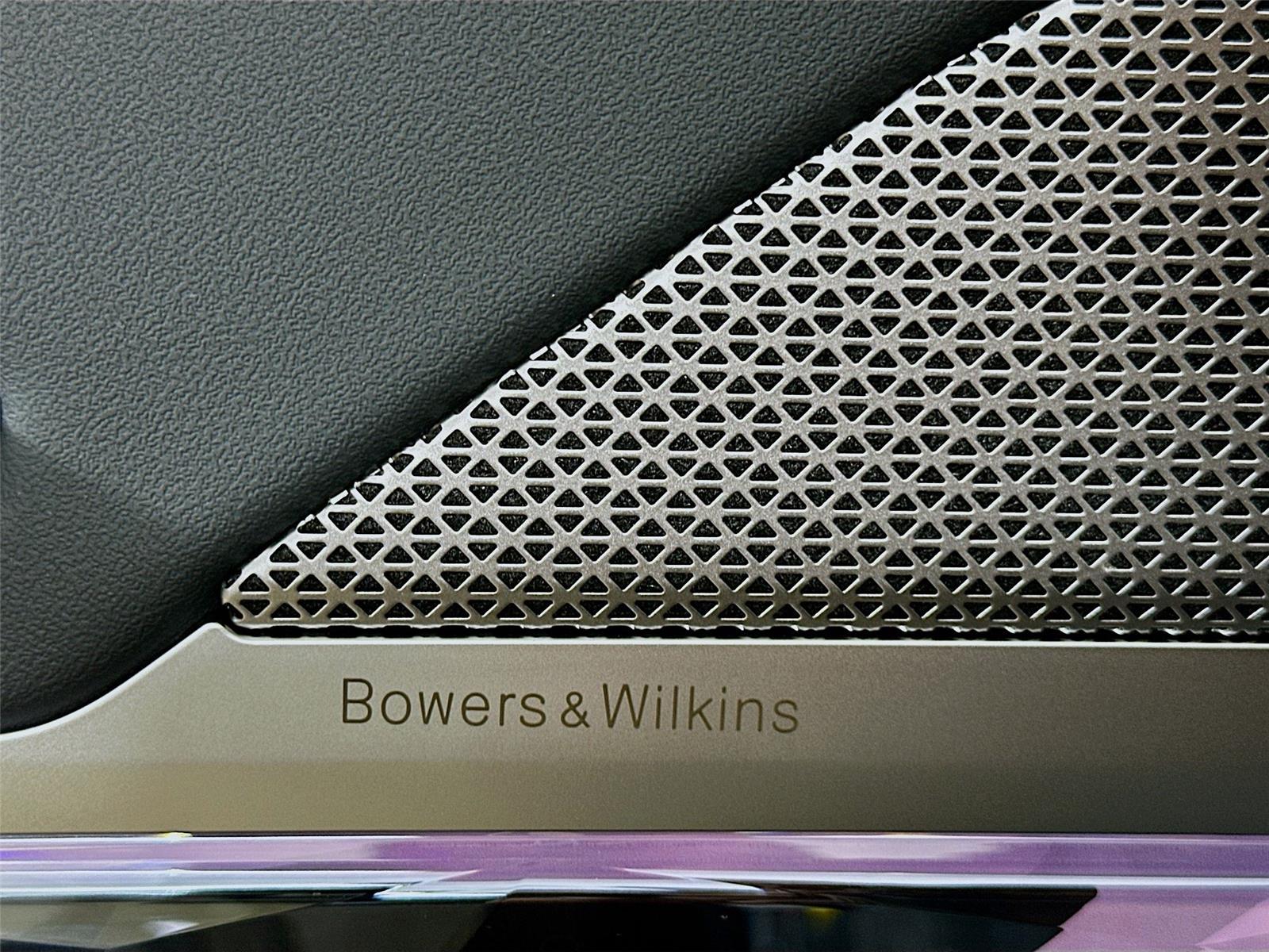 2026 Bmw 750e photo 18