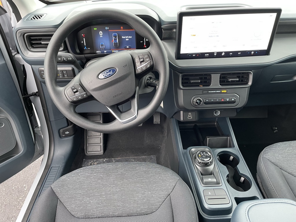 2025 Ford Maverick XL photo 4