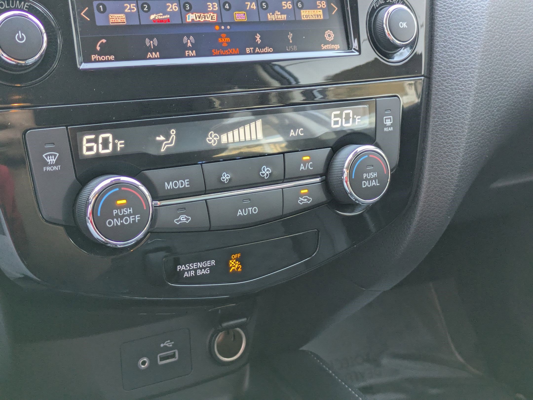 2020 Nissan Rogue Sport SV photo 21