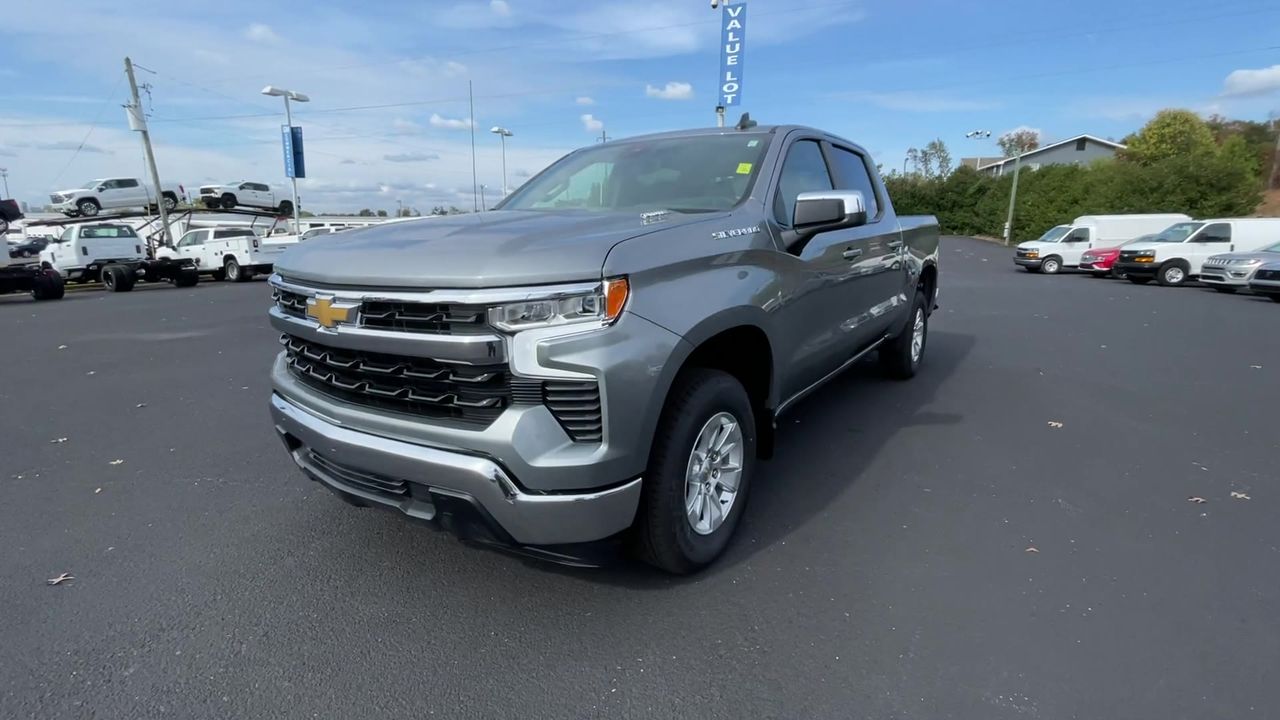 2025 Chevrolet Silverado 1500 LT photo 33