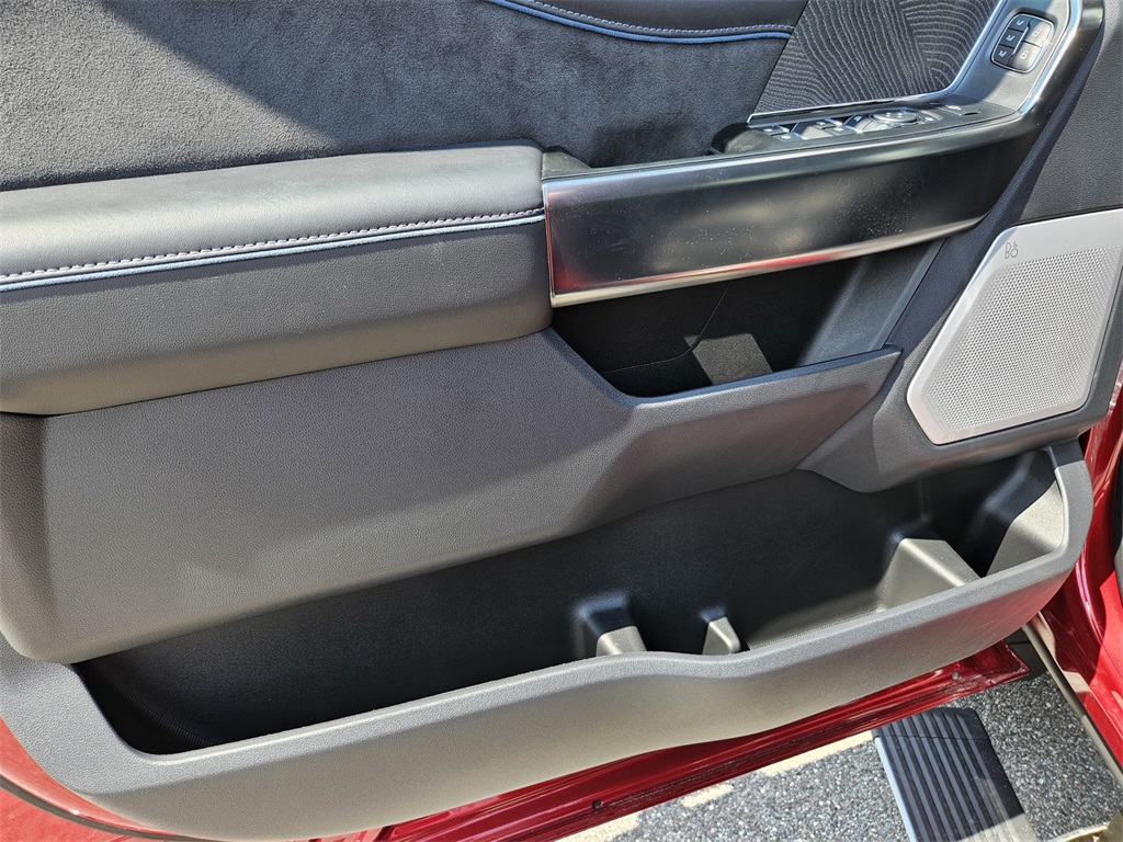 2025 Ford F-350 Platinum photo 14