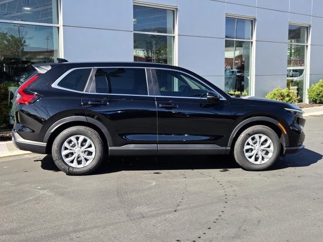 2023 Honda CR-V LX photo 4