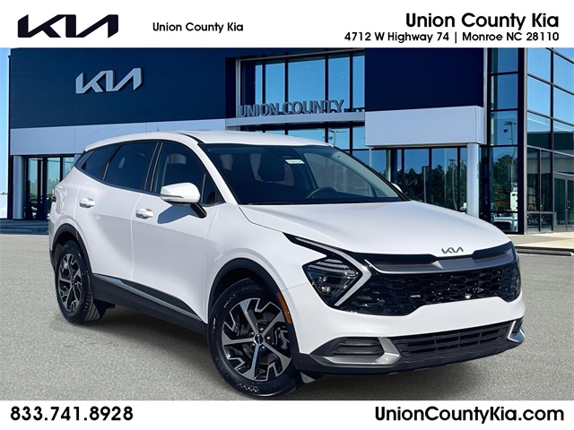 2025 Kia Sportage EX's photo