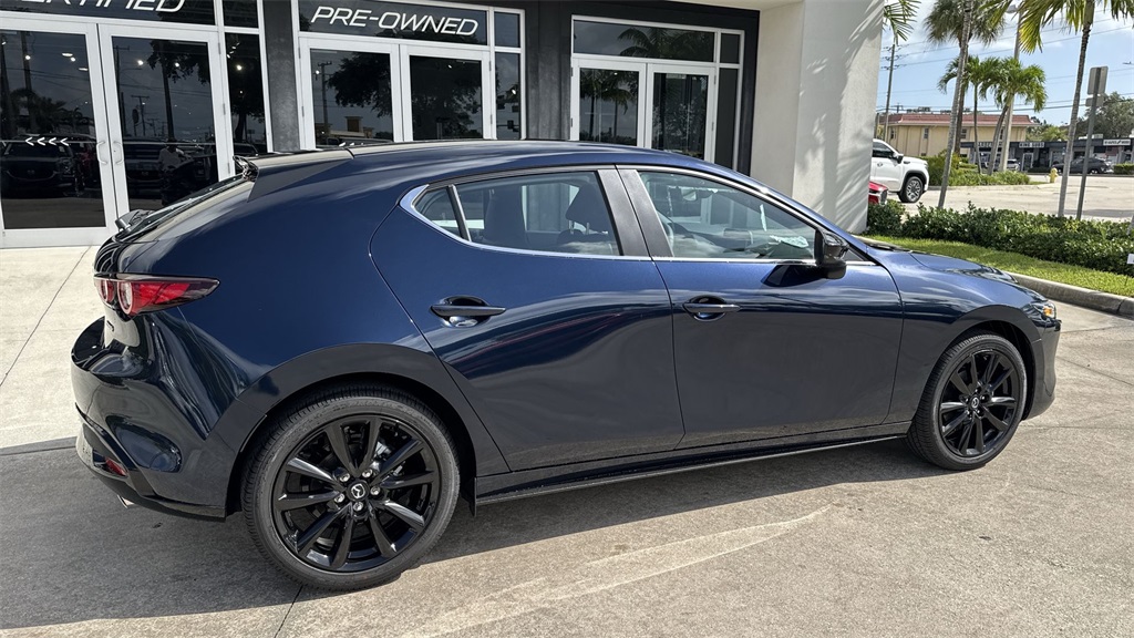 2025 Mazda Mazda3 Hatchback 2.5 Select Sport photo 4