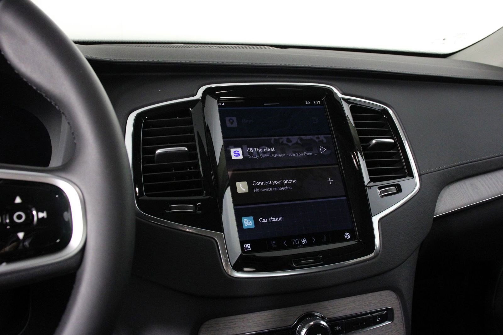 2025 Volvo XC90 photo 5