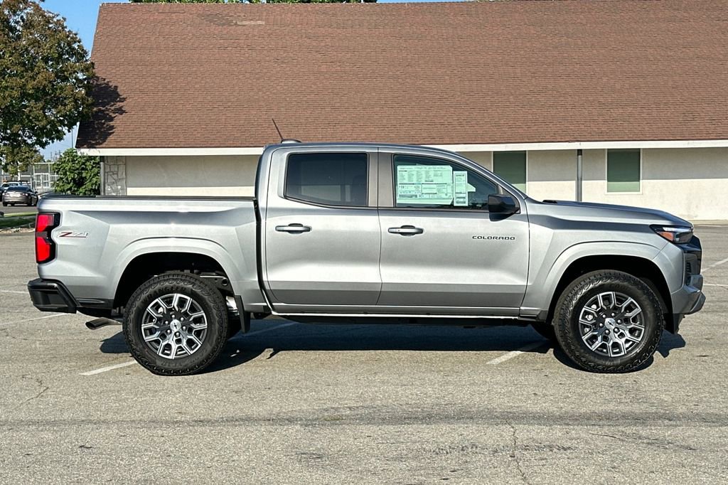 2025 Chevrolet Colorado Z71 photo 4