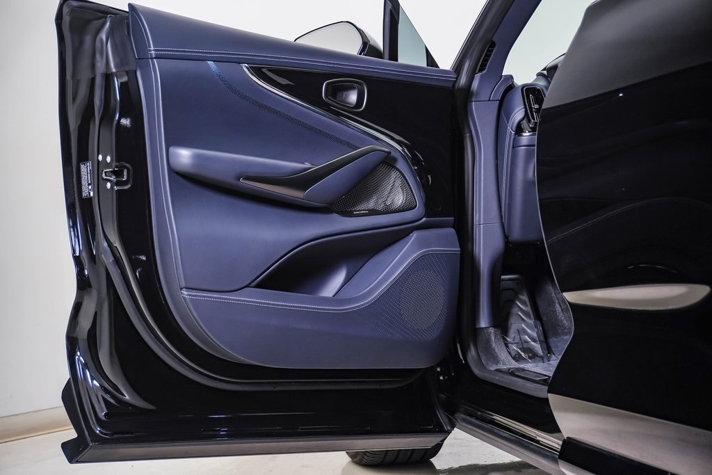 2025 Aston Martin DBX AM8 DBX707 photo 29