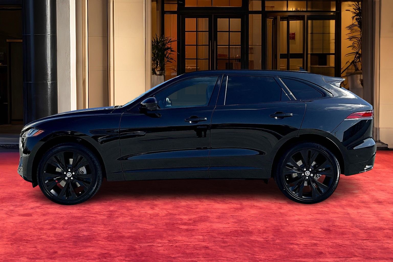 2026 Jaguar F-PACE P250 R-Dynamic S photo 3