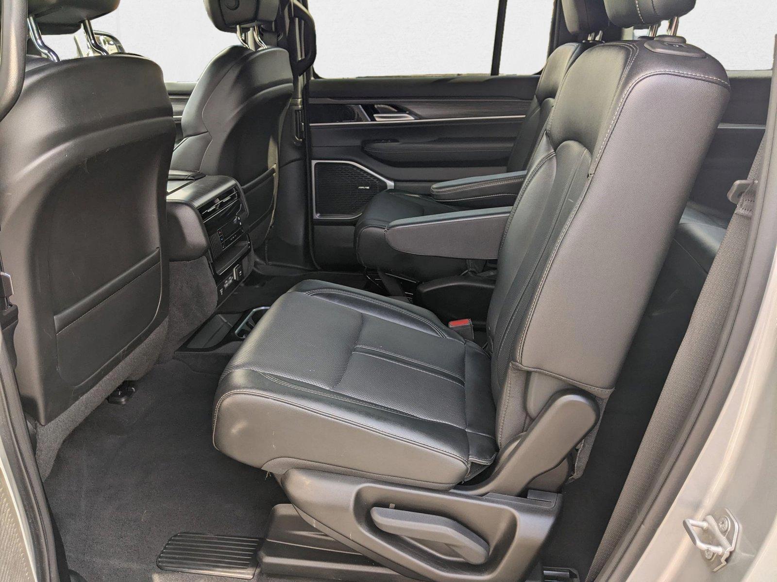 2024 Jeep Wagoneer Series II photo 19
