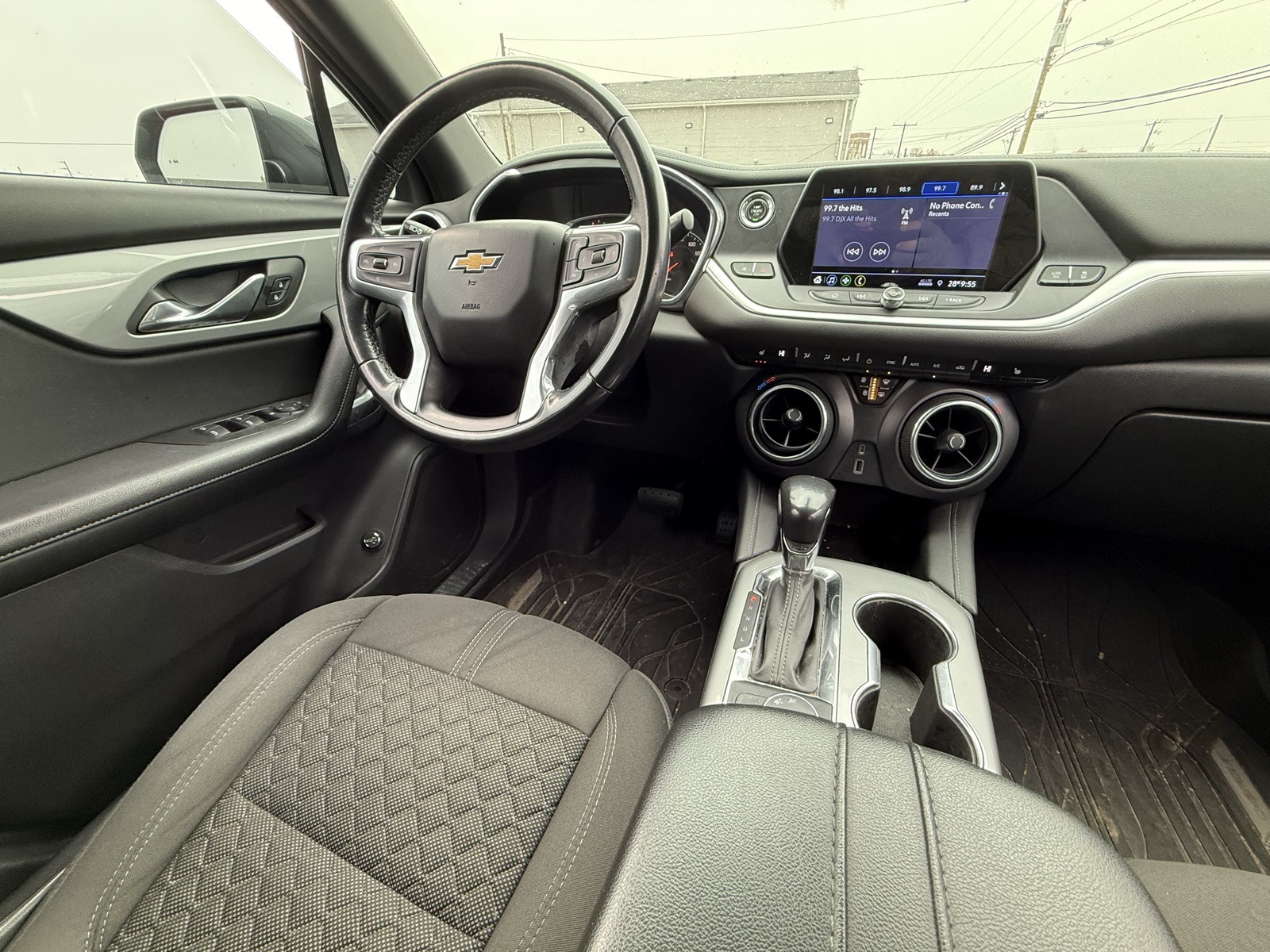 2020 Chevrolet Blazer 1LT photo 2